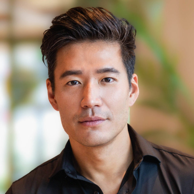 Kevin Kreider Headshots